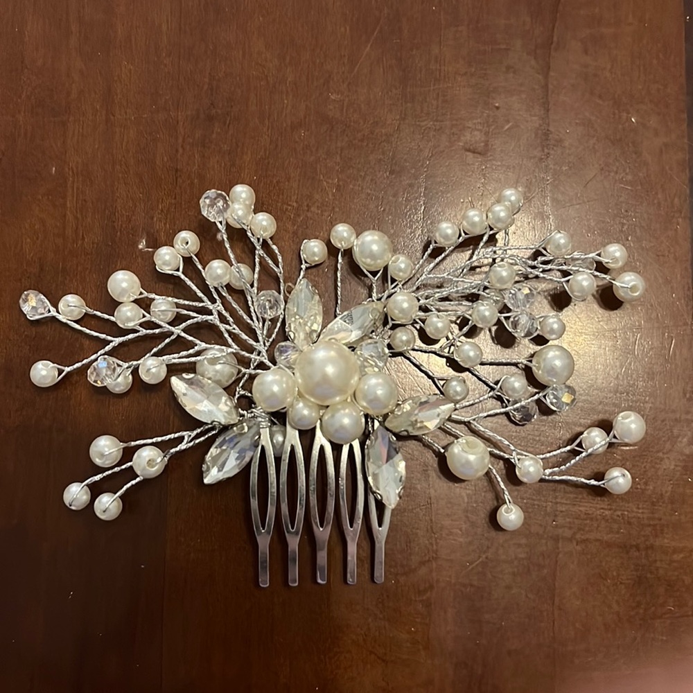 Formal hair clip